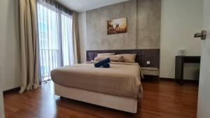 Q Suite at i-City 2Br FREE PARKING WIFI NETFLIX