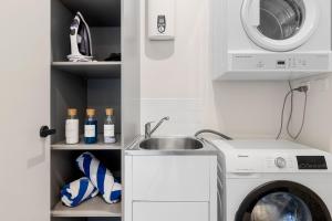 Phenomenal Stay In Phillip