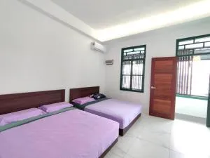 Nanyang Homestay 10 pax Free Wifi & Washer-1st Floor - Kampong Belawai
