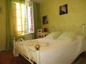 B&B / Chambres d'hotes DOMAINE DU SIESTOU WINE RESORT & spa : photos des chambres
