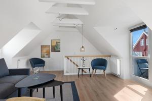 Beautiful Two-Storey, Central Holiday Home - Damgårdsvej 15A