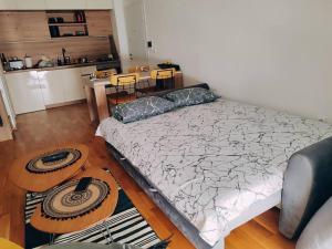 MT One-bedroom boho apartment, Budva
