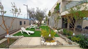 Chalet con piscina y jardín, no fumadores ni fiestas