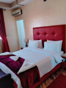 Hôtel Hadaik Ain Asserdoune