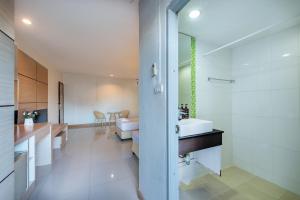 The Legacy Convention Hotel