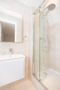 Whitfield Street Apartments