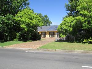 Lovely Concordia, rental unit with free parking