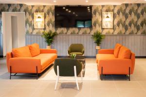 Hotels Campanile Narbonne A9/A61 : photos des chambres