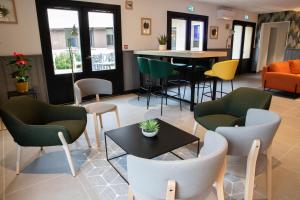 Hotels Campanile Narbonne A9/A61 : photos des chambres