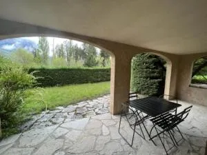 Bas de villa en face du lac de Savines - Puy-Saint-Eusèbe