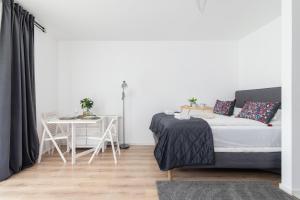 Elegant Pet-Friendly Studio in Krakow by Renters