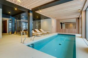 Chalets Chalet Nosefosa - Magnifique chalet neuf avec piscine interieure, pour 10 personnes : photos des chambres