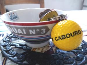 Appartements HERM'S Petite maison atypique et cour privative - : photos des chambres