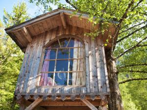 Tree House with external shared bathroom - La Bohème -adults only room in Park am See