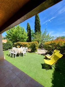 Appartements Les Terrasses de Figanieres : Grand Appartement 2 Chambres (6 Adultes)