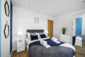Stunning 3-Bedroom Flat with Parking
