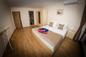 Premier Fort Cuisine - Full Board