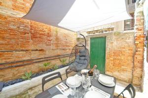 Gondola View Apartment