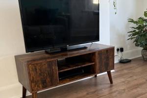 STUNNING SEASIDE RETREAT