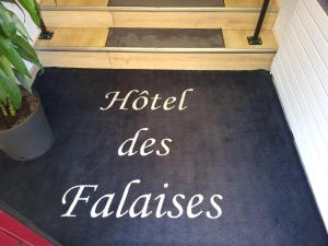 Hotels Hotel Des Falaises : photos des chambres
