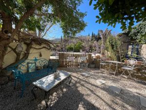 Maisons d'hotes L Ancien Moulin a Huile : photos des chambres