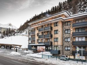 Superior One-Bedroom Apartment with Balcony room in Valentin Design Apartments