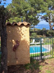 BASTIDE PRESQU ILE DE GIENS SUPERBE VUE MER PISCINE