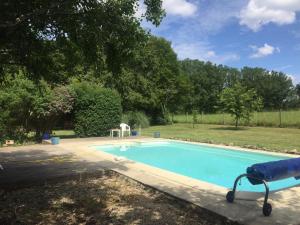 Maisons de vacances Beautiful cottage with private pool in France : photos des chambres