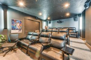 obrázek - Luxe Lake Charles Escape with Home Theater!