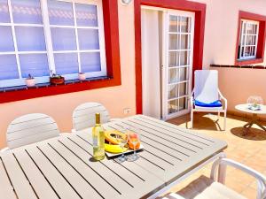 !!! Relaxing View, The Heights Apartment With Terrace and Heated Pools, Los Cristianos
