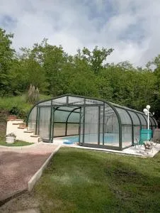 maison avec piscine au milieu des bois - Fougaron