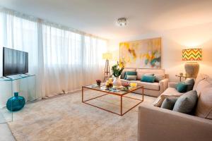Genteel Home Plaza de las Flores - Hoteles de 4 estrellas en Málaga
