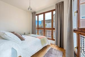 Genteel Home Piedra Santa