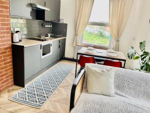 The Dance School - 1 and 2 Bedroom Apartments in the Heart of Chesterfield