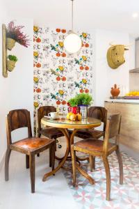 Genteel Home Romanilla