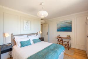 B&B / Chambres d'hotes Villa Le Port d'attache : Chambre Lit King-Size - Vue sur Mer