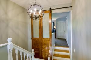 Family-Friendly Cambridge Home with Fire Pit!