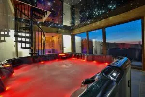 Maciejowe Wzgórze Domek z dwoma niezależnymi apartamentami ze SPA - Sauna, Jacuzzi, Tężnia, Izba Solna i Solankowa, Balia na wyłączność z hydromasażami - Rdzawka