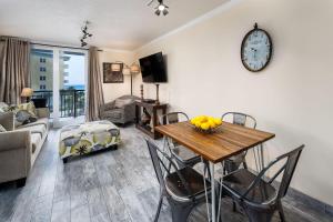 Nautilus 2411 Gulf View 4th Flr 2 BR 2 BA