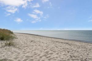 Holiday In The First Row To The Water