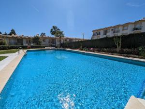 Fantastic views, large apartment with 3 Pools, Minutes from Beach and Golf Mijas Costa Spain