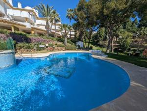 Fantastic views, large apartment with 3 Pools, Minutes from Beach and Golf Mijas Costa Spain