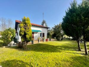 Maisons de vacances Etxea Dorea - Maison avec jardin entre Ocean et montagnes : Maison 3 Chambres