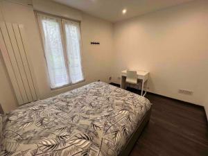 Appartements Beau T2 a Arcueil proche RER B. : photos des chambres