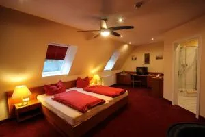 Landhaus Eden 3 Sterne Superior - 维岑多夫