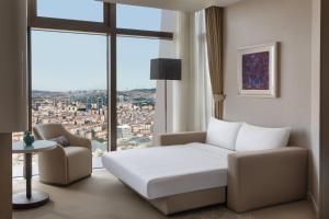Corner Suite with Sea View and Lounge Access room in Istanbul Marriott Hotel Sisli