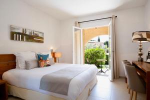 Double or Twin Room with Terrace room in Hotel La Garbine
