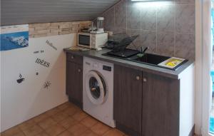 Nice Apartment In Excenevex With Wifi