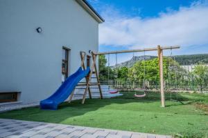 Villa Modriola with heated pool in Donji Proložac - Imotski