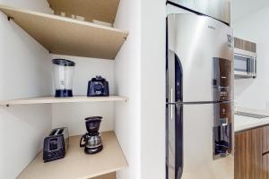 Menesse Midtown 2 Unit 208